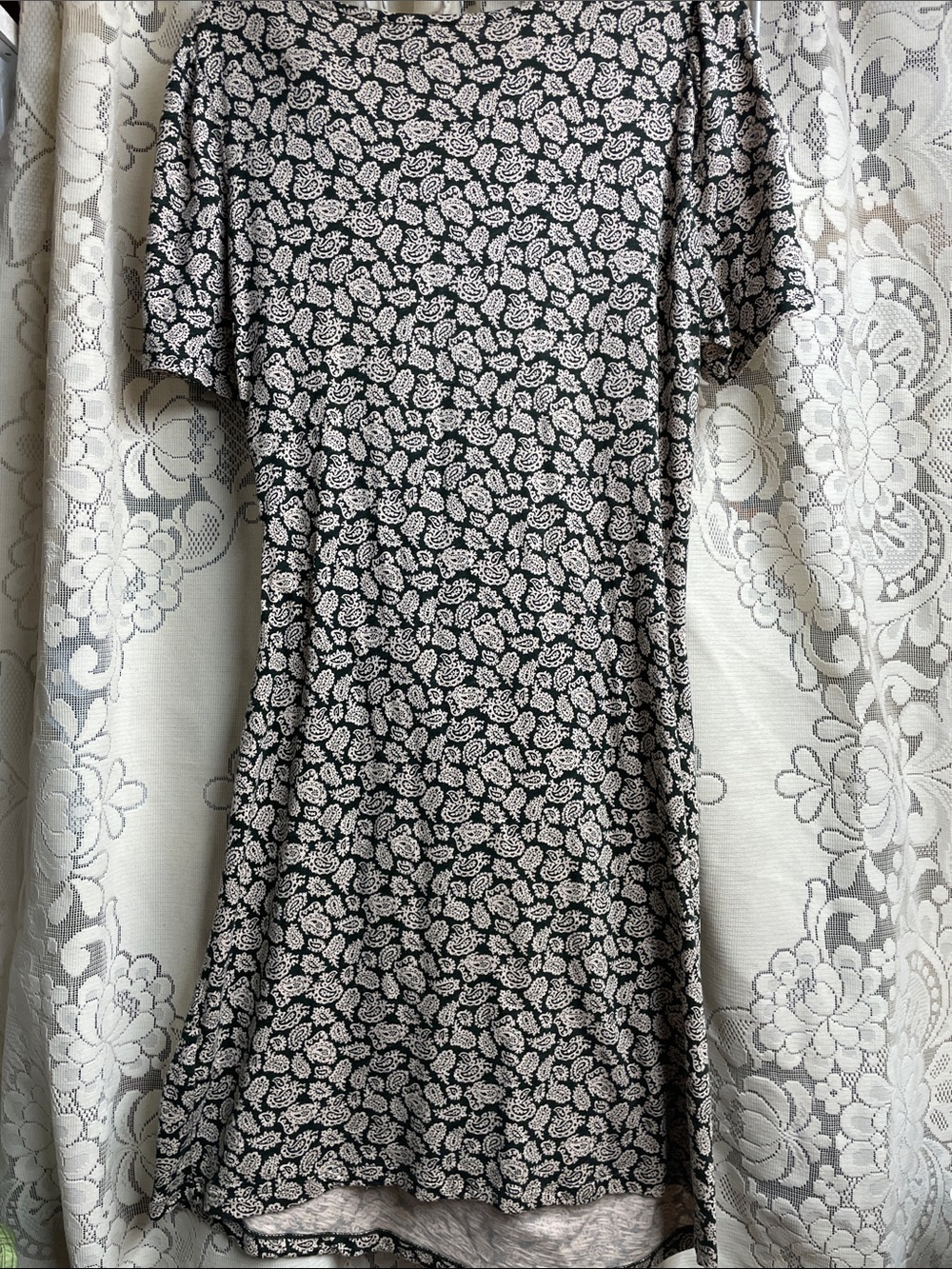 Boden Green and Cream Paisley Midi Dress with Front Knot size 10 - Picture 7 of 8